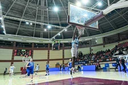 Azərbaycan Basketbol Liqası: Turun açılış oyununda lider uduzub