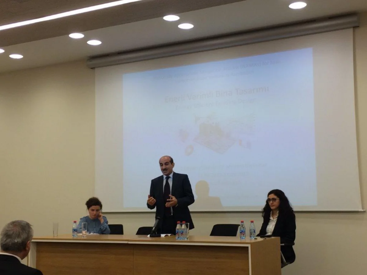 SOCAR-da binaların enerji səmərəliliyi ilə bağlı təlim-seminar keçirilib