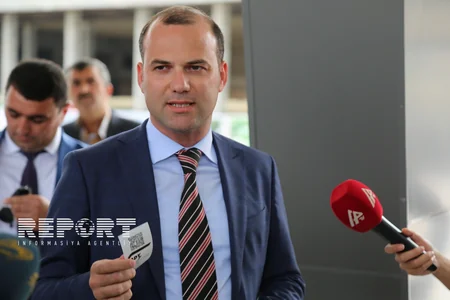 Tarif Şurasının qərarına qədər Bakı-Sumqayıt-Bakı qatarları pulsuz hərəkət edəcək - FOTO