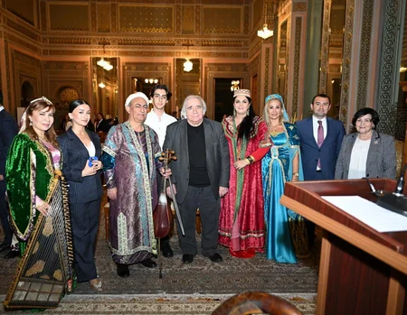 Şah İsmayıl Xətainin 516 yaşlı fərmanının təqdimatı keçirilib