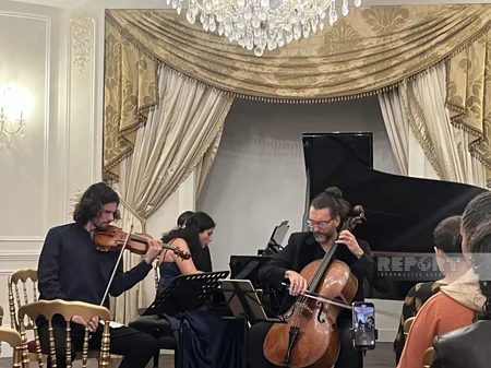 Parisdə Azərbaycanın Müstəqilliyinin Bərpası Günü münasibətilə konsert keçirilib