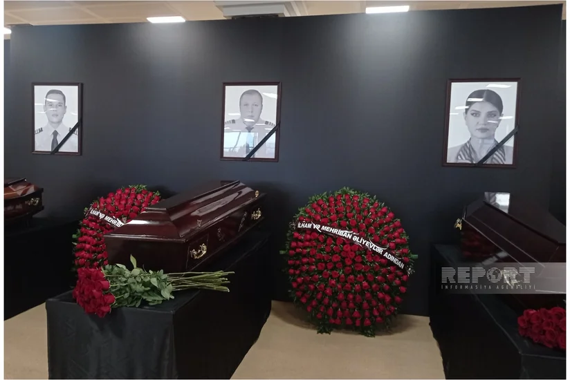 Ильхам Алиев и Мехрибан Алиева отправили венки на церемонию прощания с членами экипажа самолета AZAL