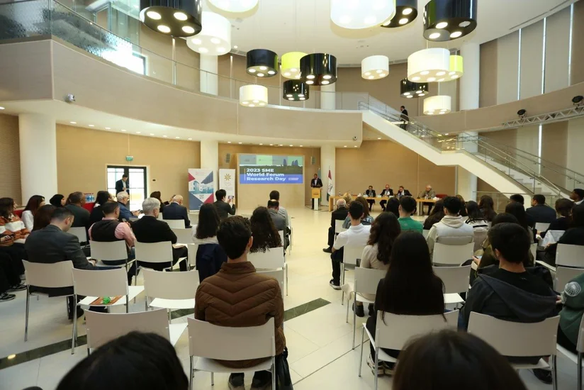Bakıda keçirilən SME World Forum çərçivəsində təhsil və biznes əlaqələri müzakirə edilib