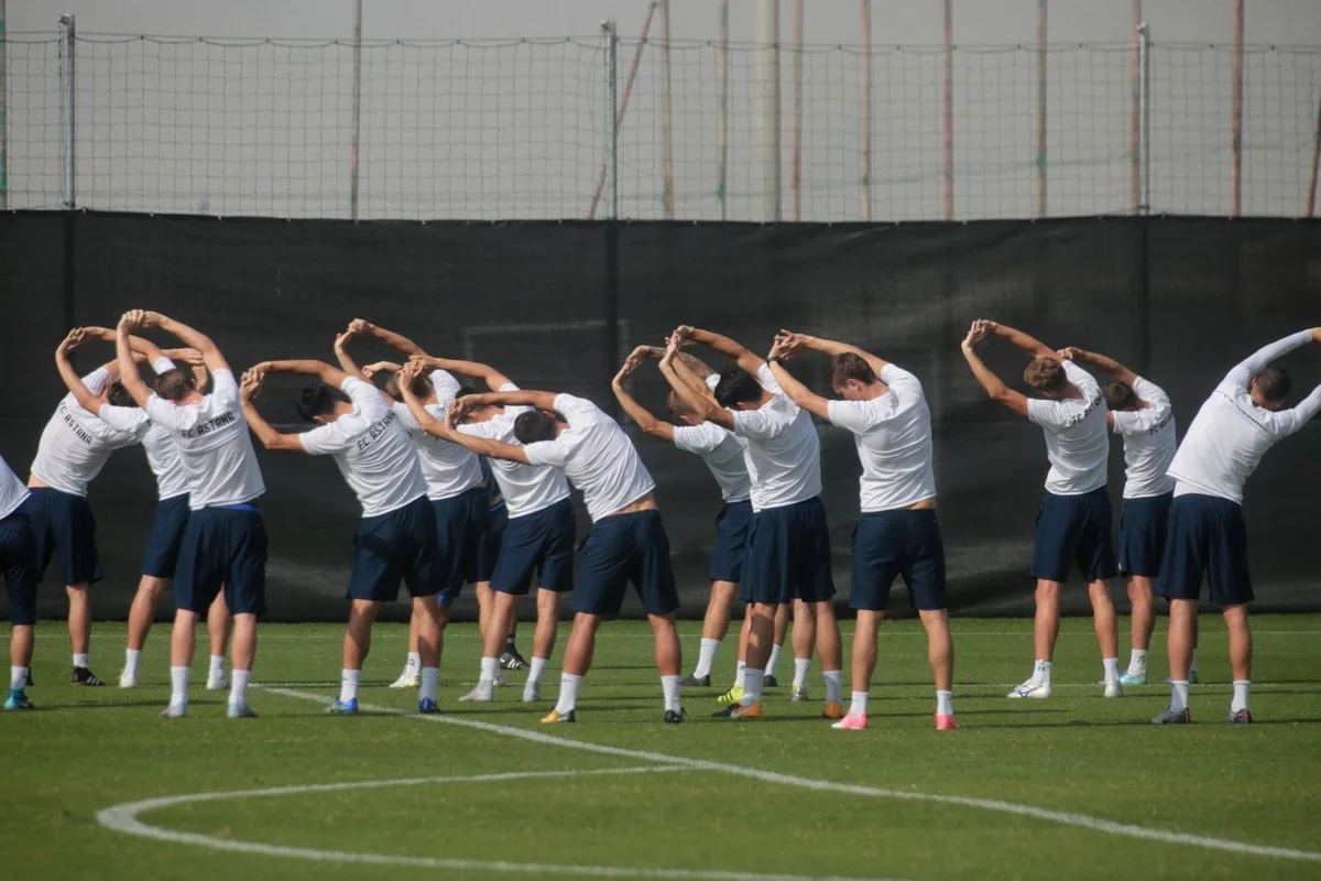 Azərbaycan millisinin futbolçusu BƏƏ və Türkiyədə hazırlıq keçəcək
