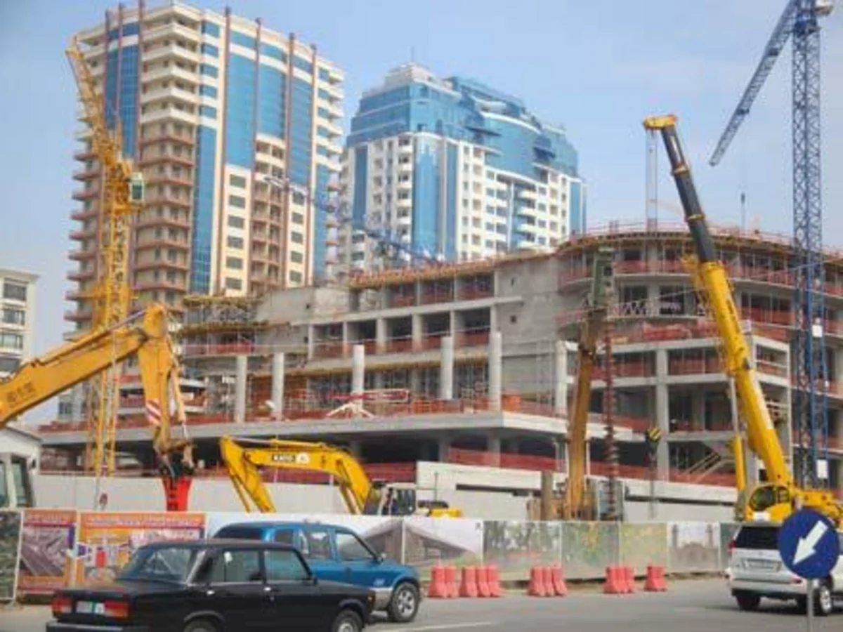 Yanvar-fevral aylarında tikinti sektorunda 1697,5 mln. manat vəsait istifadə edilib