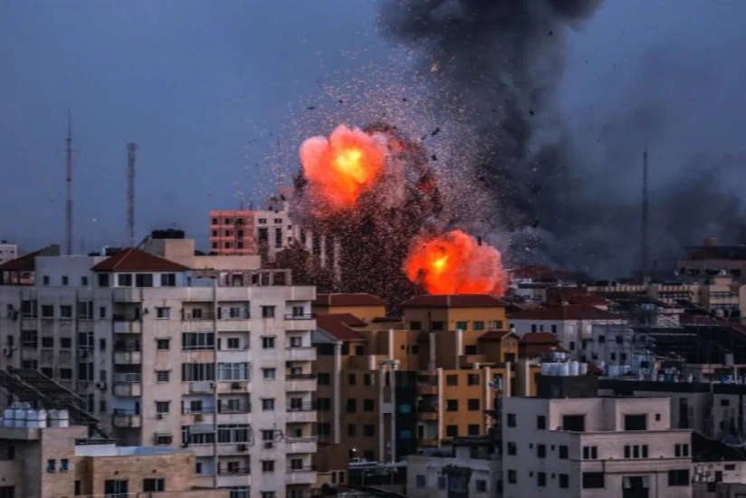 Husilər Ben-Qurion aeroportuna və Qırmızı dənizdə ABŞ gəmilərinə zərbə endirdiklərini bildiriblər