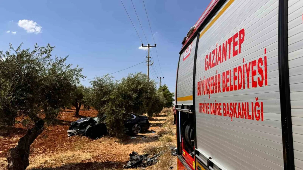 Qaziantepdə ağır yol qəzasında 2 nəfər ölüb, 3 nəfər yaralanıb