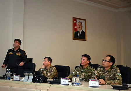 Azərbaycan və Özbəkistan hərbi mütəxəssisləri arasında görüş keçirilib