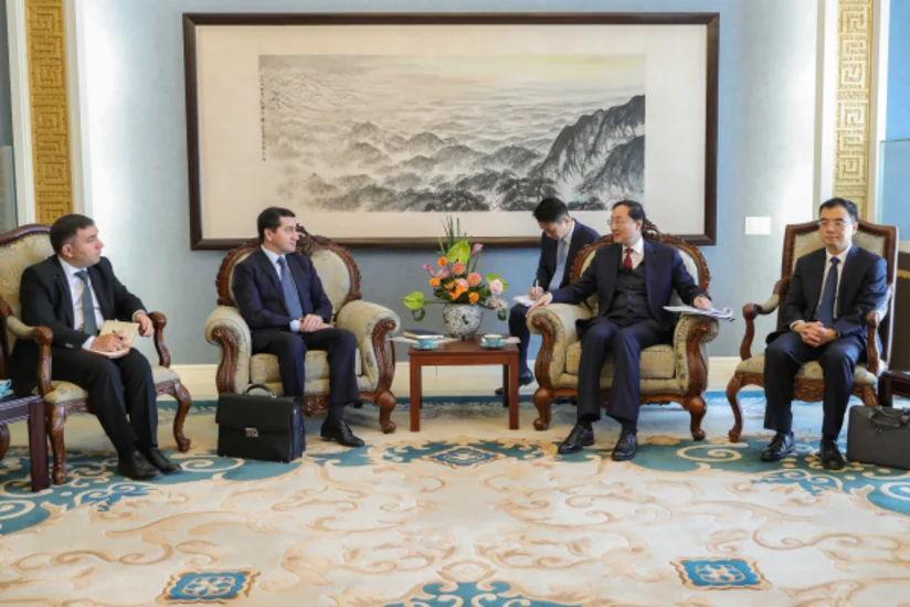 Хикмет Гаджиев: Баку придает большое значение развитию азербайджано-китайских отношений