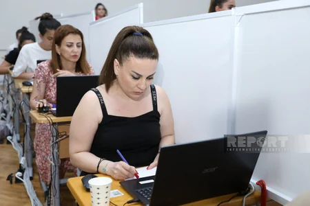 İctimaiyyət nümayəndələri müəllimlərin işə qəbulu üzrə imtahanları izləyiblər