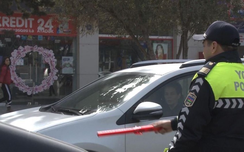 Sumqayıtda sürücü qadınlarla və piyadalarla bağlı qeyri-adi reyd keçirildi - FOTO