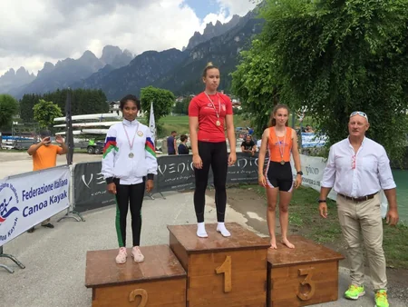 Azərbaycanın kayak və kanoeçiləri İtaliyada 12 medal qazanıblar