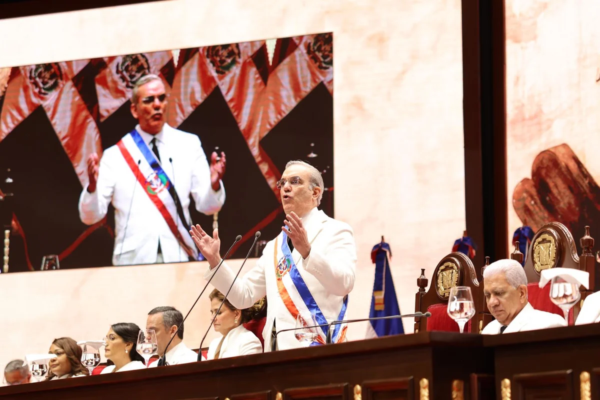 Azerbaijani ambassador attends inauguration of Dominican President