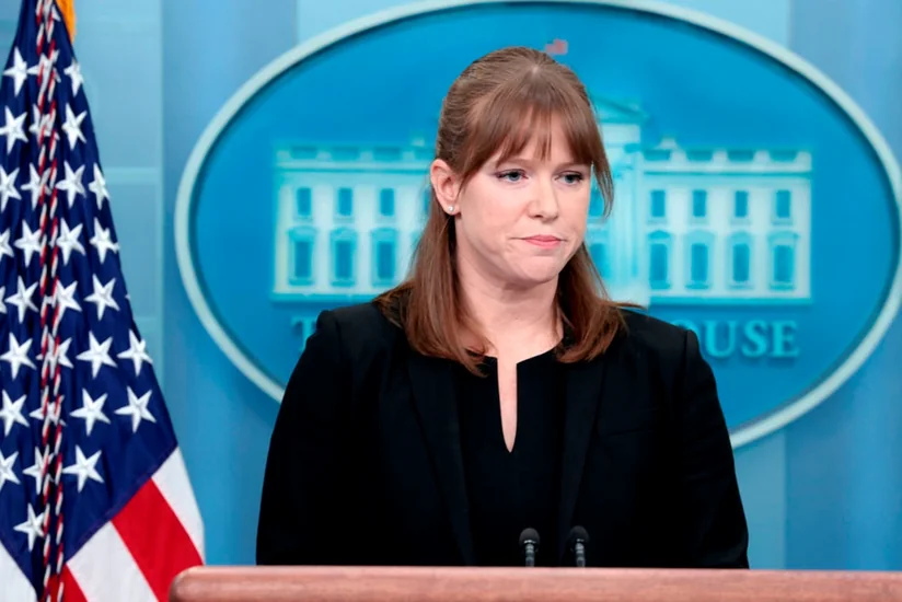 Директор по коммуникациям Белого дома заразилась COVID-19