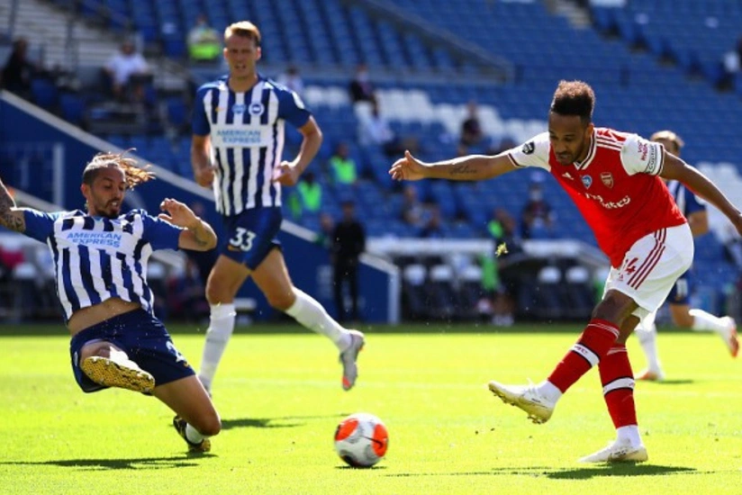 Arsenal Braytona son dəqiqələrdə məğlub olub