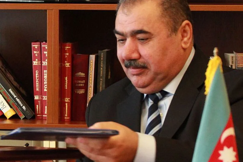 Arif Alışanova qarşı dələduzluq və onu öldürməyə cəhddə təqsirləndirilən şəxslərin məhkəməsi təxirə salınıb