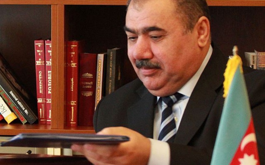 Arif Alışanov təqsirləndirilən şəxsdən 4,5 milyon manat tələb edir - YENİLƏNİB-4