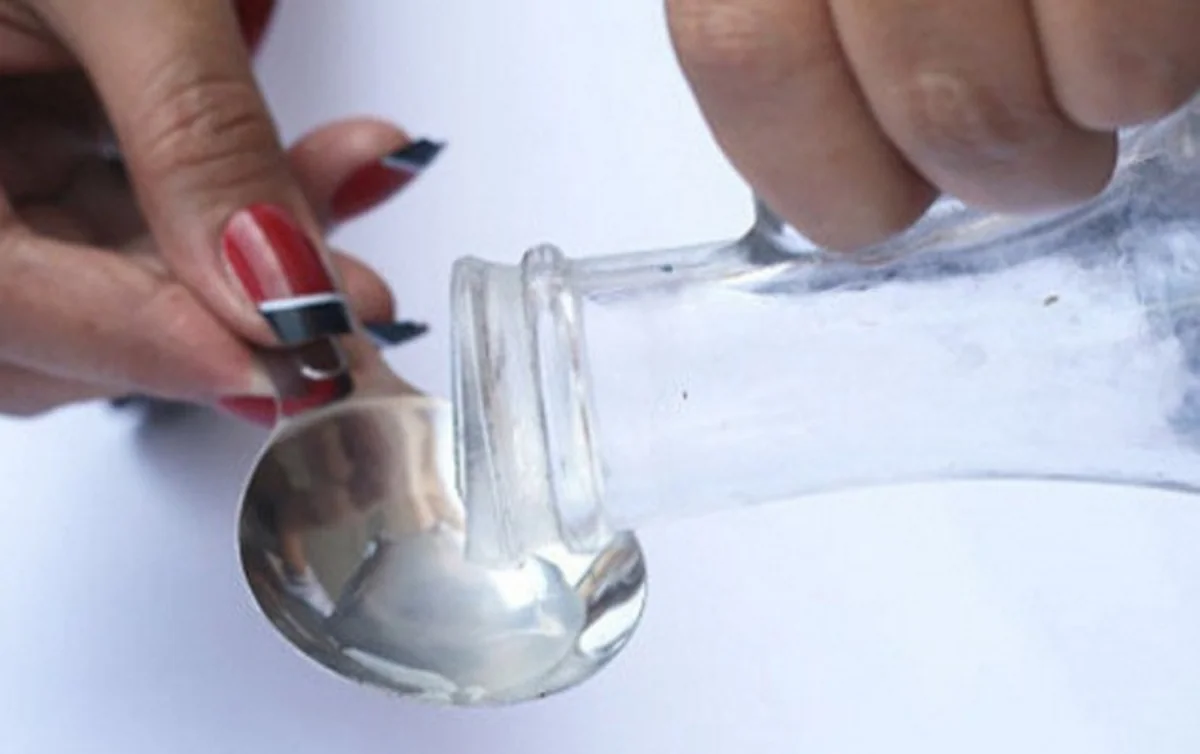 Bərdədə 4 uşaq anası intihar edib