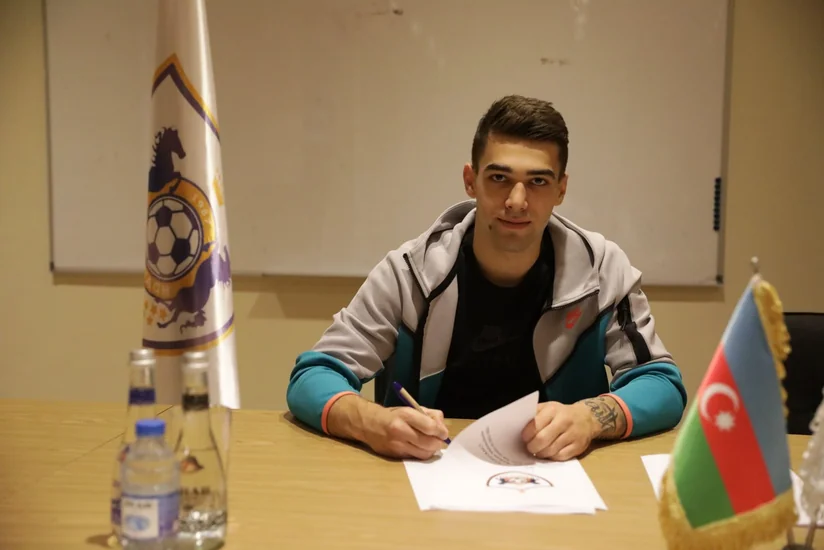 Azərbaycan millisinin hücumçusu Ukrayna klubunun tarixinə düşüb