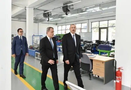 Prezident İlham Əliyev Sənaye və İnnovasiyalar üzrə Bakı Dövlət Peşə Təhsil Mərkəzinin açılışında iştirak edib - YENİLƏNİB