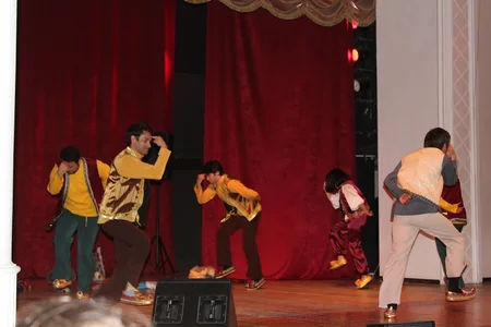 ​Azərbaycanın özəl teatrının yeni - Tıq-tıq xanım tamaşasının premyerası olub - FOTO
