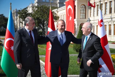 İstanbulda Türkiyə, Azərbaycan və Gürcüstan XİN başçılarının üçtərəfli görüşü keçirilib - FOTO
