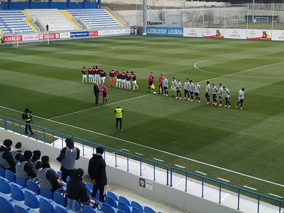 Qarabağ - Sabah oyununun baş hakimi hədiyyə aldı