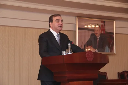 Gəncədə Qarabağ ədəbi-mədəni mühiti yeni baxış müstəvisində” konfrans keçirilib