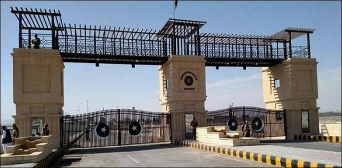 Daha bir ölkə İranla sərhədini bağladı