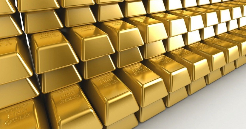 Gold futures hit record high after report of US tariffs on gold bars