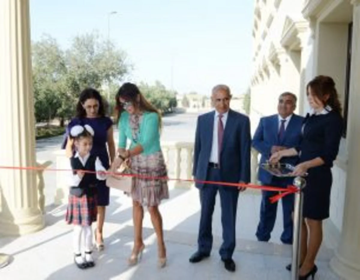 Azərbaycanın birinci xanımı Türkandakı respublika xüsusi internat məktəbinin açılışında iştirak edib