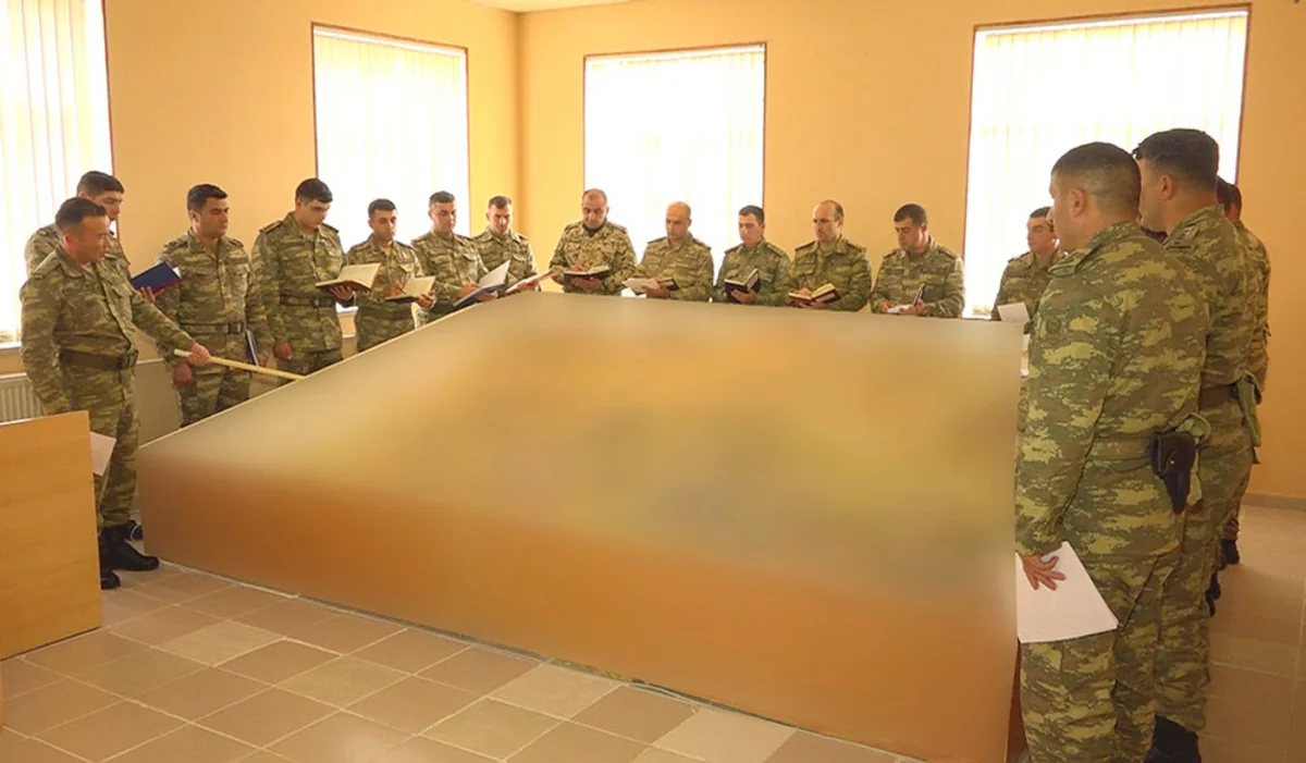 В войсках Нахчыванского гарнизона продолжаются командно-штабные учения
