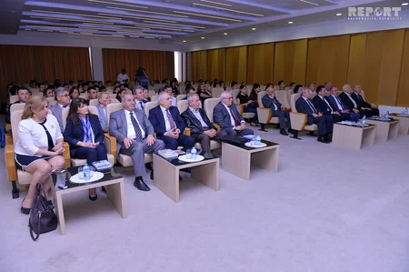 ​Alimlər Evində Xoşbəxt Yusifzadə ilə görüş keçirilib