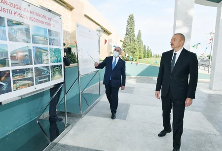 Prezident Mərdəkan-Zuğulba yolunda yerüstü piyada keçidinin açılışını edib