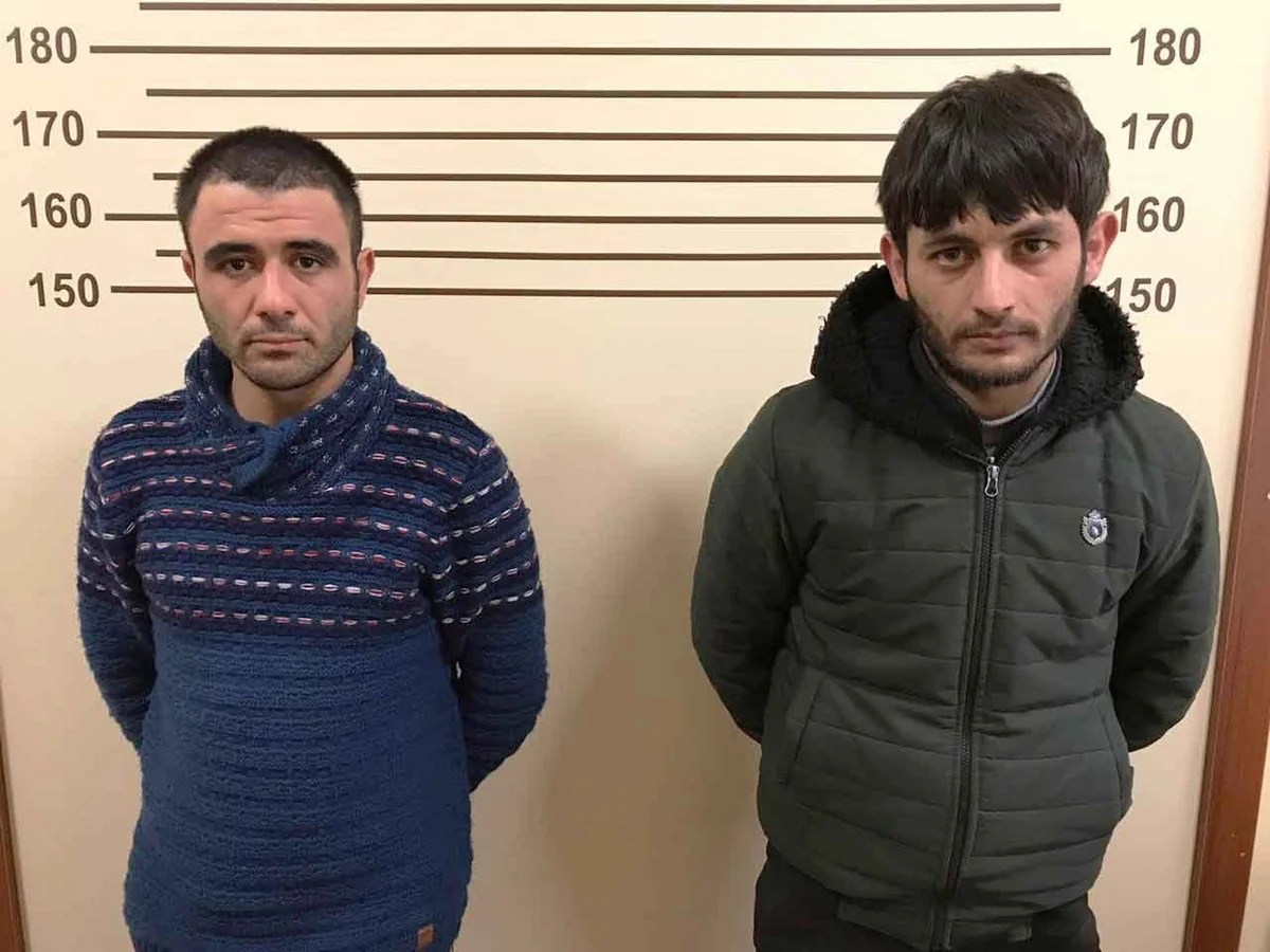 Bir gecədə 20 avtomobildən oğurluq edənlər saxlanıldı