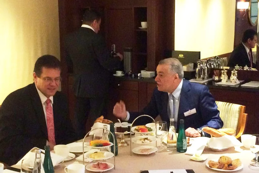 Maroş Şefçoviç Azərbaycanın energetika naziri ilə görüşüb