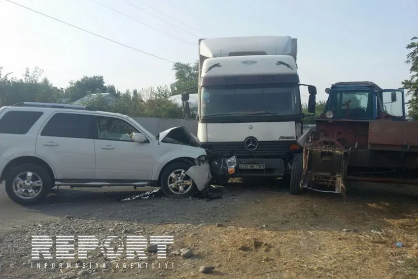 ​Bərdədə zəncirvari qəza baş verib - FOTO