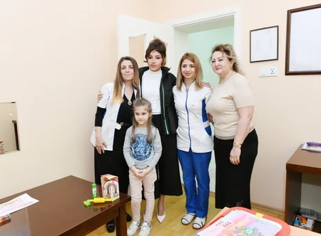 Mehriban Əliyeva Bakıdakı Uşaq Psixonevroloji Mərkəzində olub