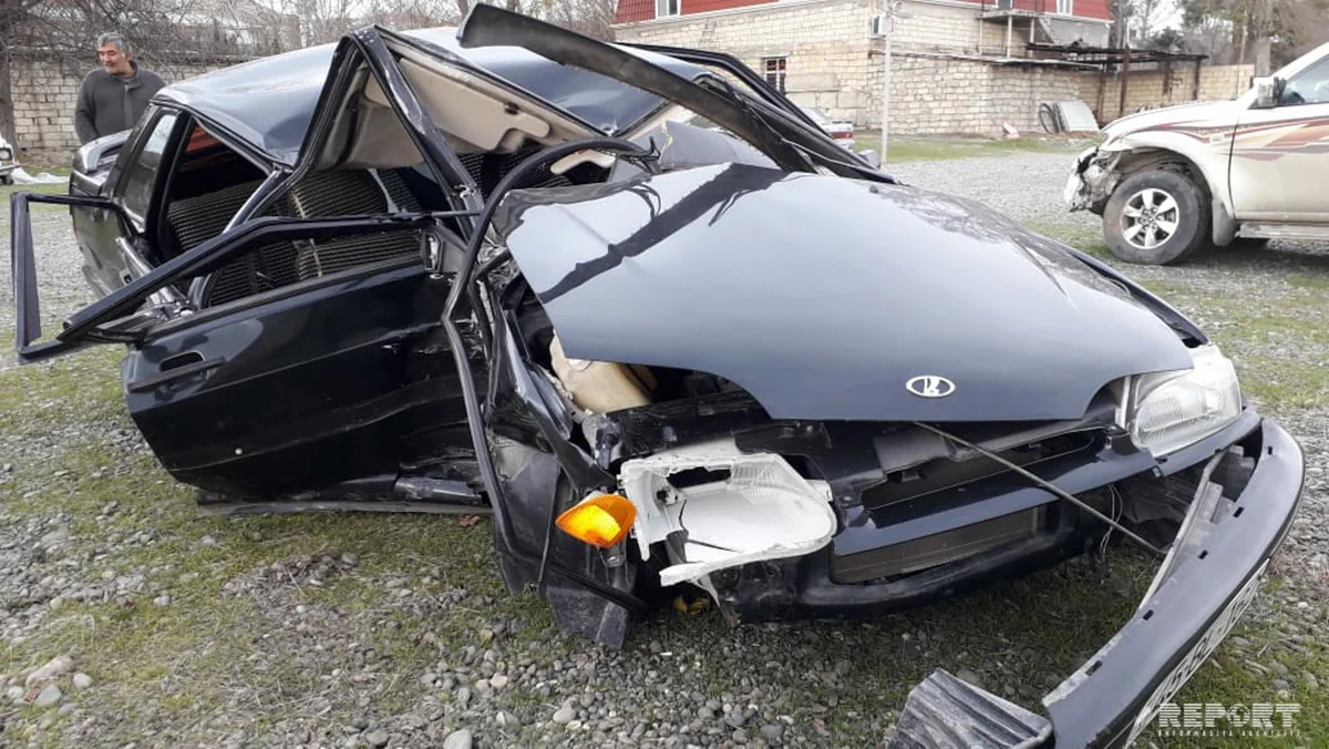 Mingəçevirdə yol qəzası olub, iki nəfər xəsarət alıb - FOTO - YENİLƏNİB