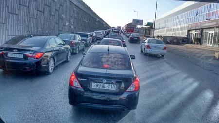 Bakının əsas yollarında sıxlıq yaranıb
