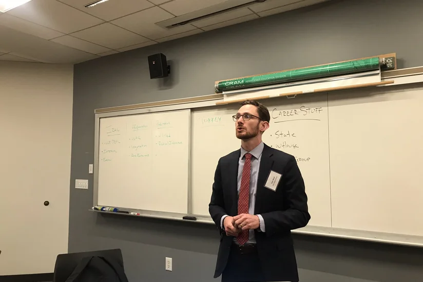 Спецпредставитель США по Афганистану отправляется в поездку в Европу и Азию