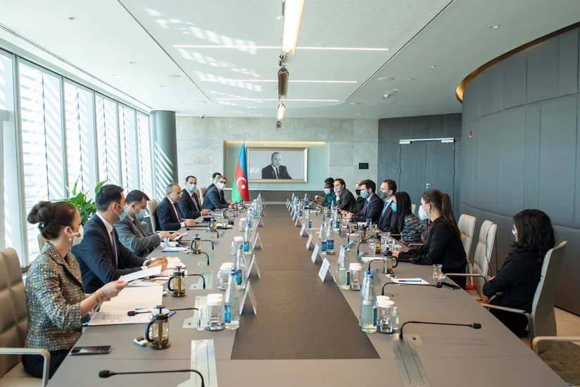 İqtisadiyyat naziri Atlantik Şurası Millennium Liderlik Proqramının məzunlarının suallarını cavablandırıb