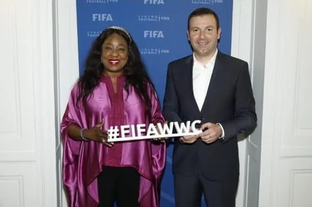 FIFA-nın baş katibi Parisdə Elxan Məmmədovla görüşüb