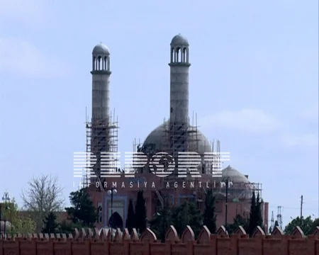 Gəncədə İmamzadə dini-memarlıq kompleksində son tamamlama işləri aparılır - FOTO