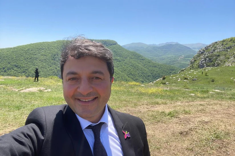 Азербайджанский депутат спустя 29 лет побывал в отчем доме в Шуше