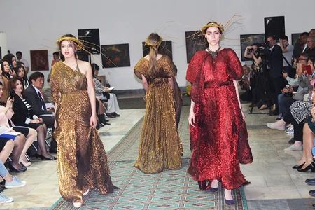 Özbəkistanda Qarabağ geyimlərinin sərgisi keçirilib