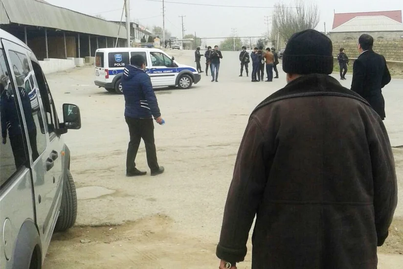 ​Polis Nardaran sakinindən silah və narkotik maddə götürüb