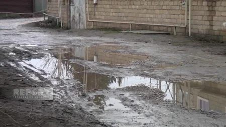 Ucarın Gəraybəyli kəndinin yolları acınacaqlı vəziyyətə düşüb, gediş-gəliş çətinləşib