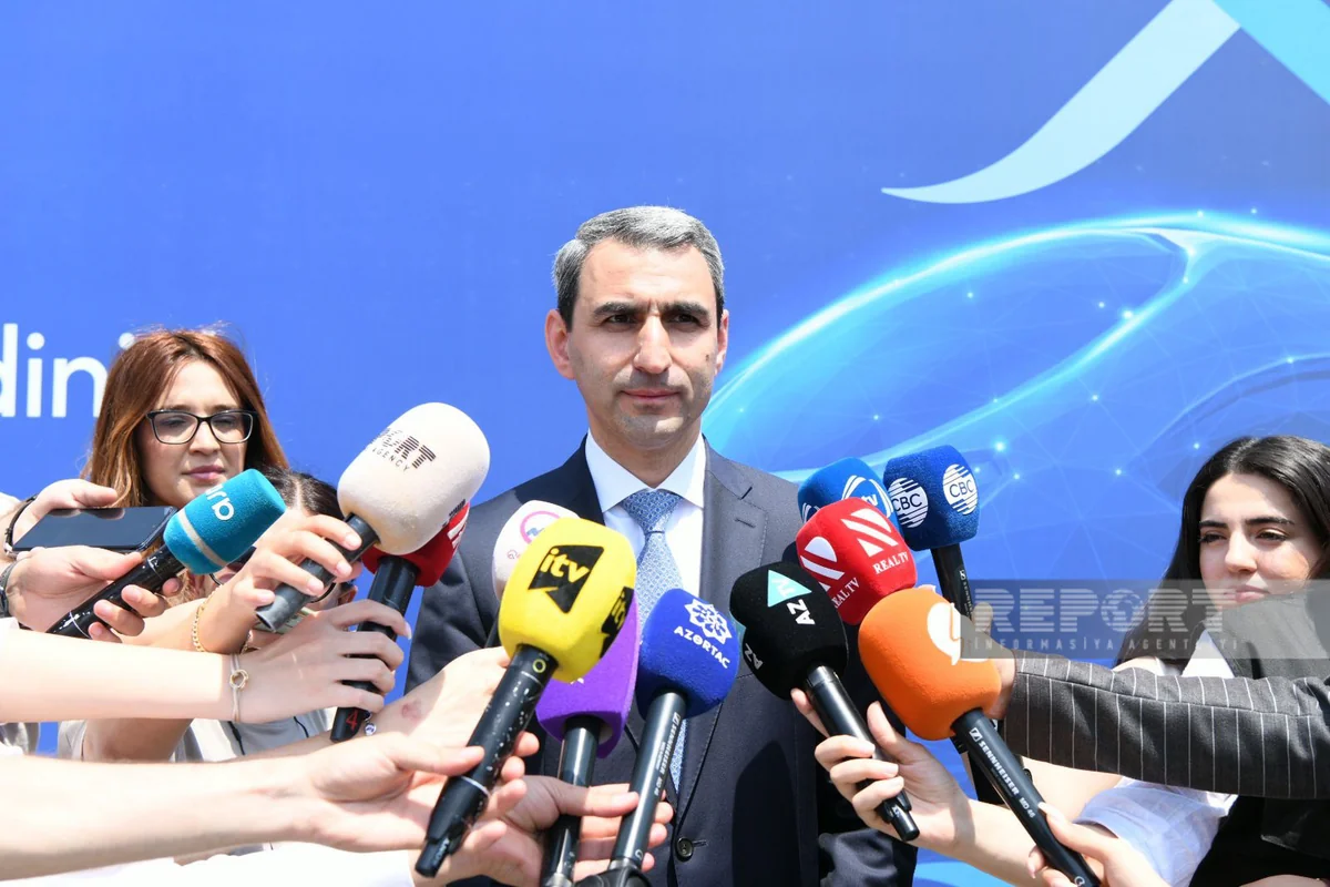 Rövşən Rüstəmov: İlin sonunadək daha 6  “Stadler” qatarının ölkəyə çatdırılması planlaşdırılır