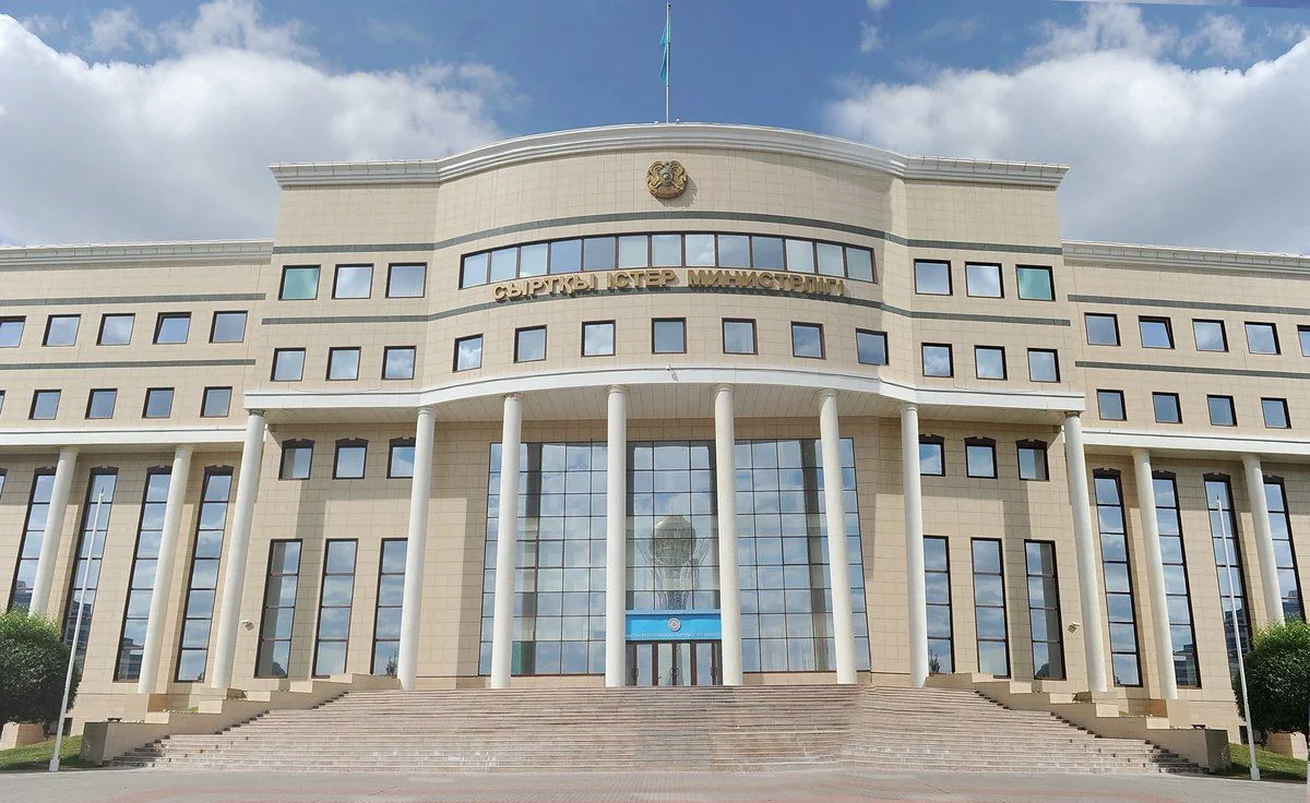 МИД Казахстана осудил нападение на посольство Азербайджана в Лондоне